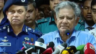 সার্টিফিকেট পাবে ট্রাফিকের কাজ করা শিক্ষার্থীরা: স্বরাষ্ট্র উপদেষ্টা