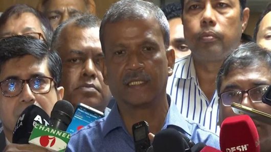 সাবেক প্রধানমন্ত্রীসহ ‘জুলাই হত্যাকাণ্ডে’ জড়িতদের বিচার হবে : আইন উপদেষ্টা
