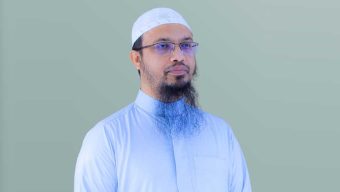 বন্যায় ১০০ কোটি টাকার ত্রাণ দেওয়ার ঘোষণা শায়খ আহমাদুল্লাহর