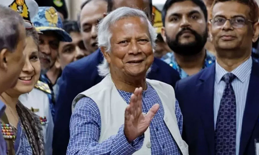 নিউ ইয়র্কের উদ্দেশে ঢাকা ছাড়লেন ড. ইউনূস