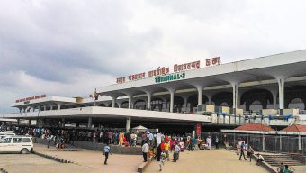 বিমানবন্দরে যাত্রীর সঙ্গে অসদাচরণ, তিন কর্মকর্তাকে বরখাস্ত