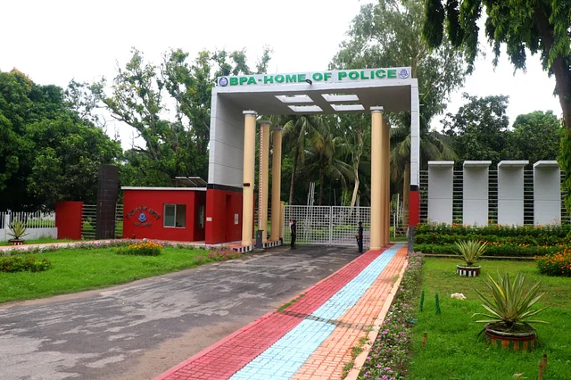 রাজশাহীর সারদায় প্রশিক্ষণরত  ২৫২ এসআইকে অব্যাহতি