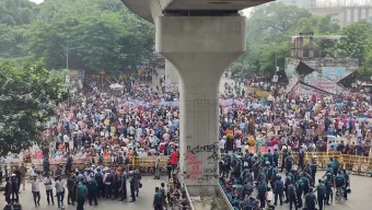 অবশেষে শাহবাগ ছাড়লেন অবরোধকারীরা