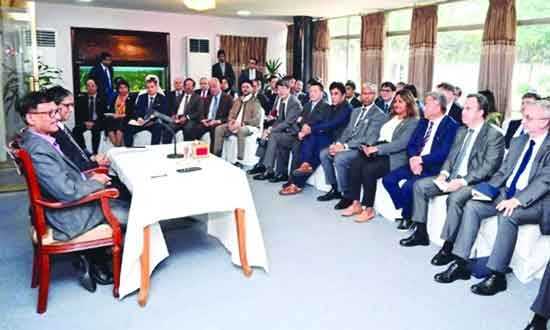 সংখ্যালঘু ইস্যুতে বিশেষ গোষ্ঠী প্রোপাগান্ডা চালাচ্ছে : পররাষ্ট্র উপদেষ্টা
