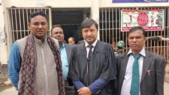 গাইবান্ধায় স্বামীকে নির্যাতনের অভিযোগের মামলায় স্ত্রীসহ আসামীদের বিরুদ্ধে সমন জারি।