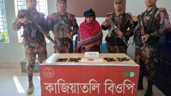 কসবায় সারে তিন হাজার ইয়াবাসহ নারি কারবারি আটক।