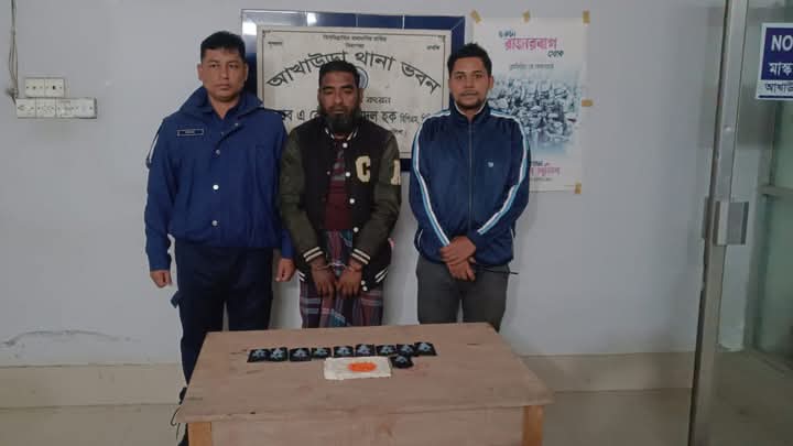 আখাউড়ায় ৩৮০০ পিস ইয়াবাসহ গ্রেপ্তার ২