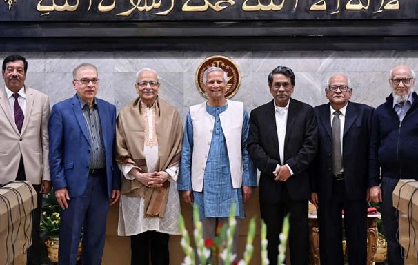 প্রধানমন্ত্রী হতে পারবেন না দলের প্রধান, রাষ্ট্রপতি হবেন নির্দলীয়