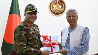 বিদেশি বিনিয়োগ আনতে ‘অর্থনৈতিক কূটনীতির’ তাগিদ প্রধান উপদেষ্টার