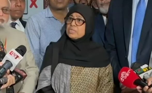 মেডিকেল কলেজের সক্ষমতা বাড়াতে শিক্ষক নিয়োগ দেবে সরকার : স্বাস্থ্য উপদেষ্টা