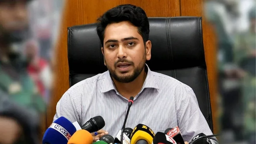 ফেব্রুয়ারির দ্বিতীয়ার্ধে আসছে নতুন দল: উপদেষ্টা নাহিদ