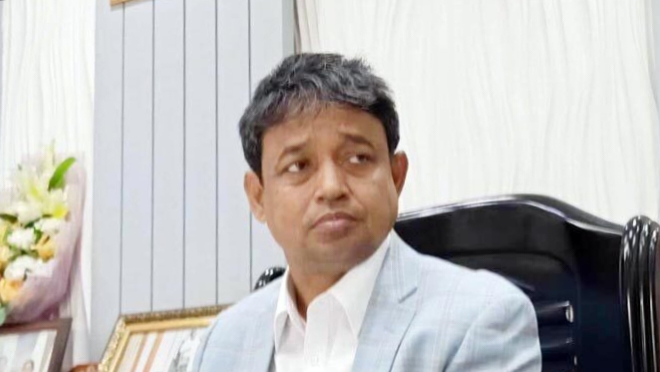 বেতন ৮০ হাজার, সম্পদ হাজার কোটি টাকার
