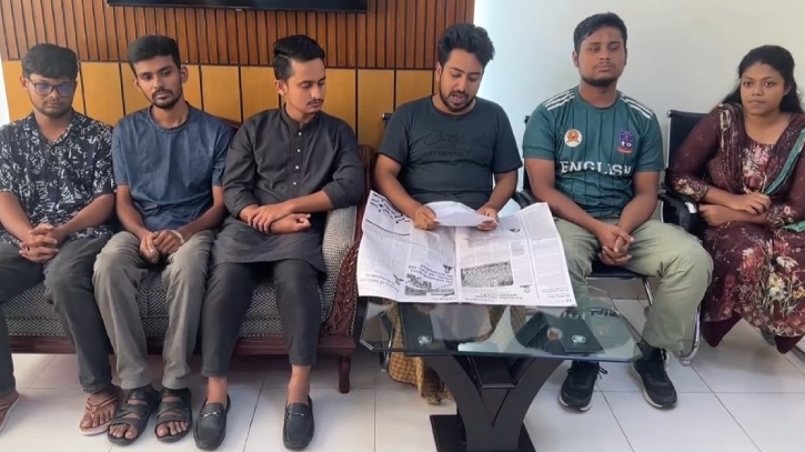 ২৮ জুলাই, ২০২৪: ৬ সমন্বয়ককে দিয়ে আন্দোলন প্রত্যাহারের ঘোষণা দেওয়ায় ডিবি