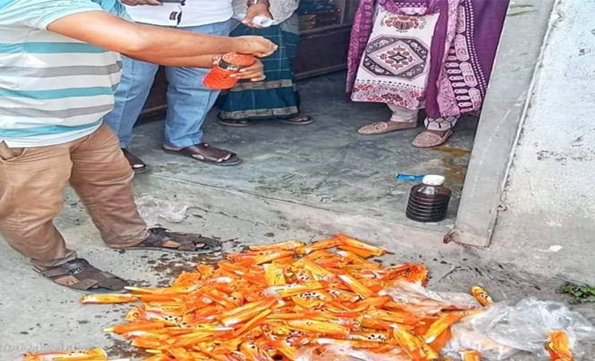 পাইকগাছায় আইসক্রিমে নিষিদ্ধ রং ও অস্বাস্থ্যকর পরিবেশ,ভ্রাম্যমান আদালতে অর্থদণ্ড।