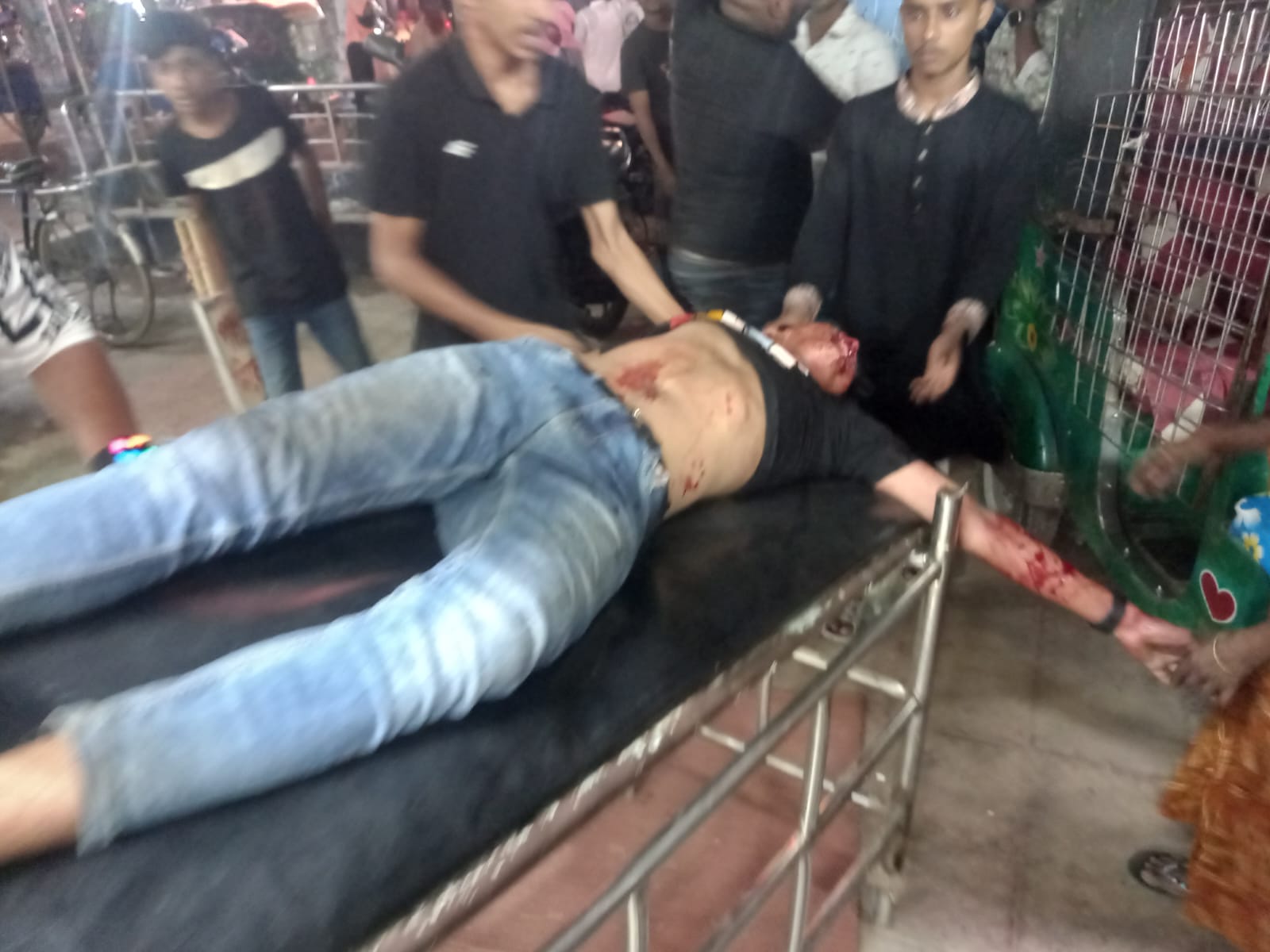 রামগঞ্জ সড়ক দুঘটনায় মটরসাকেল চালক আহত
