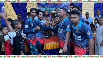 রাজশাহীতে হরিপুর কলোনীপাড়ায় কমিউনিটি কাপ ফুটবল টুর্নামেন্ট অনুষ্ঠিত