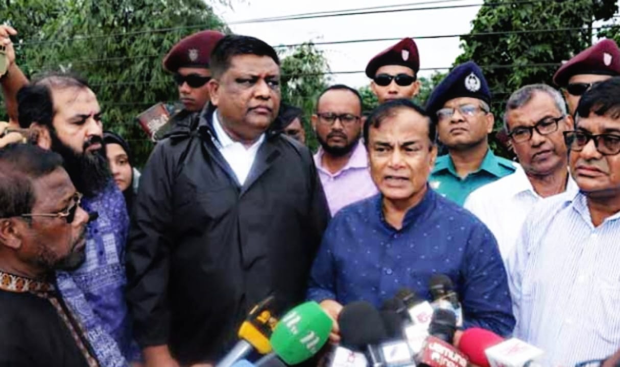 মিঠামইন সড়ক দিয়ে পানি পারাপারের ব্যবস্থা করবে সরকার’  – পানি সম্পদ প্রতিমন্ত্রী