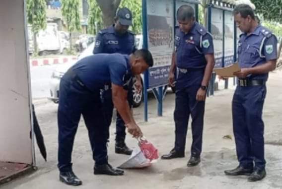 ভেসে আসা পলিব্যাগে মিলল নারীর ২ বিচ্ছিন্ন কবজি