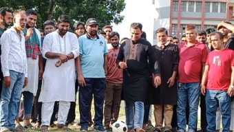 ঘিওরে সিএনজি ও অটো রিক্সা চালকদের মাঝে প্রীতি ফুটবল খেলা অনুষ্ঠিত