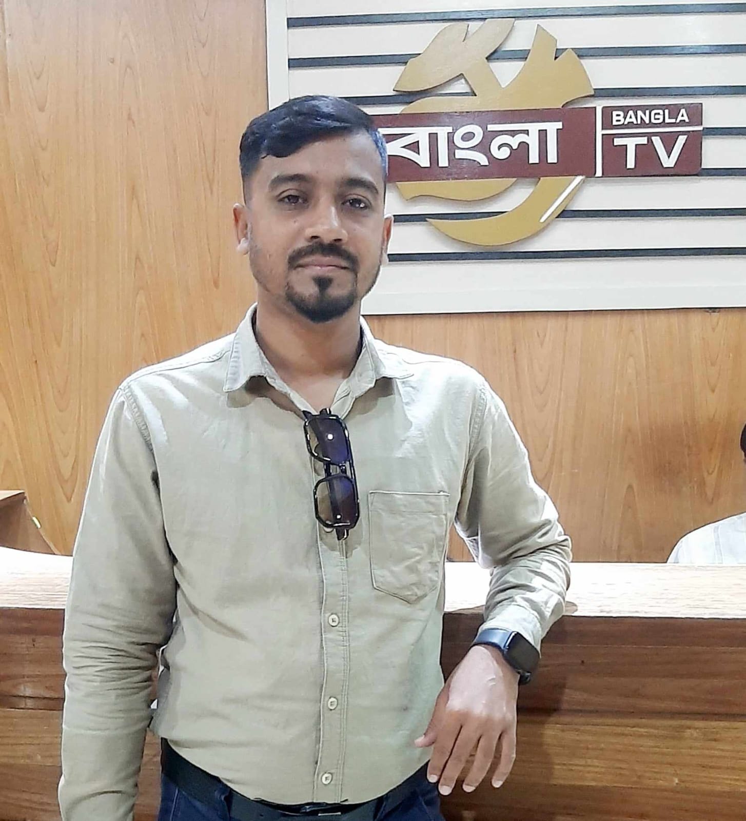 বাংলা টিভির অফিস রিপোর্টার   কিশোর গ্যাংএর হুমকি