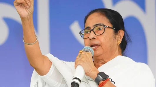 তিস্তার পানি বাংলাদেশের সঙ্গে ভাগাভাগি সম্ভব নয়: মমতা