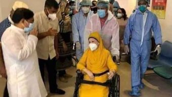 ১০ দিন হাসপাতালে থাকার পর আজ সন্ধ্যায় দেশে ফিরছেন খালেদা জিয়া