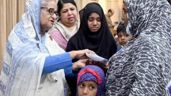 সহিংসতায় নিহতদের স্বজনদের সঙ্গে প্রধানমন্ত্রীর সাক্ষাৎ, আর্থিক সহায়তা