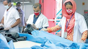 বাংলাদেশ থেকে পোশাকের ক্রয়াদেশ বাতিল হবে না