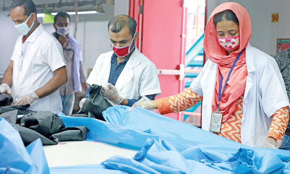 বাংলাদেশ থেকে পোশাকের ক্রয়াদেশ বাতিল হবে না
