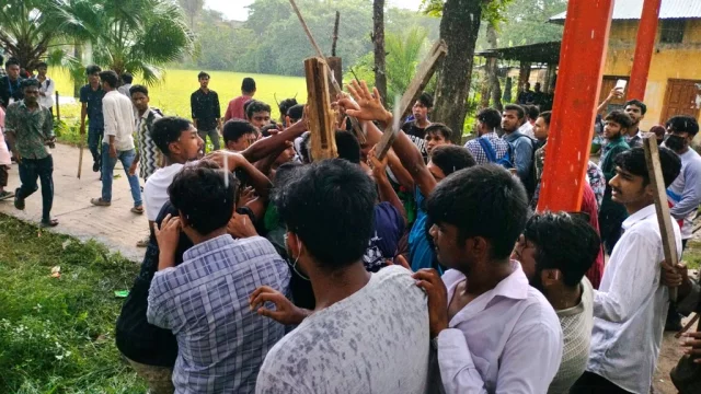 বিএম কলেজে ছাত্রলীগের হামলা, পাল্টা ধাওয়া আন্দোলনকারীদেরও