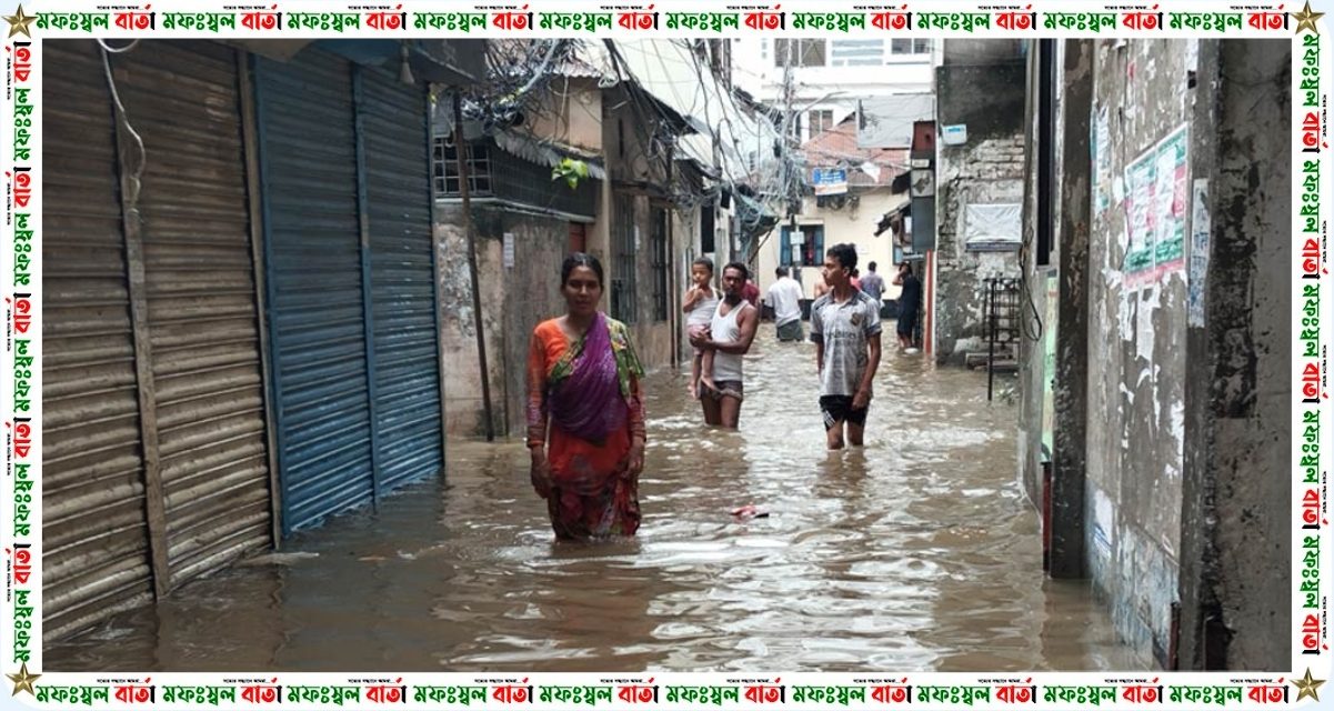 ভারী বৃষ্টিতে জলজটে ভোগান্তির নগর ঢাকা