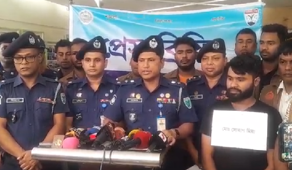 ব্যারিস্টার সুমনকে হত্যার হুমকির  ‘মূল উদ্দেশ্য’ জানালো পুলিশ