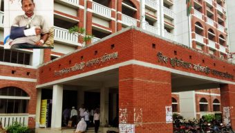 তথ্য সংগ্রহে সাংবাদিকের উপর হামলা,  আদালতে মামলা
