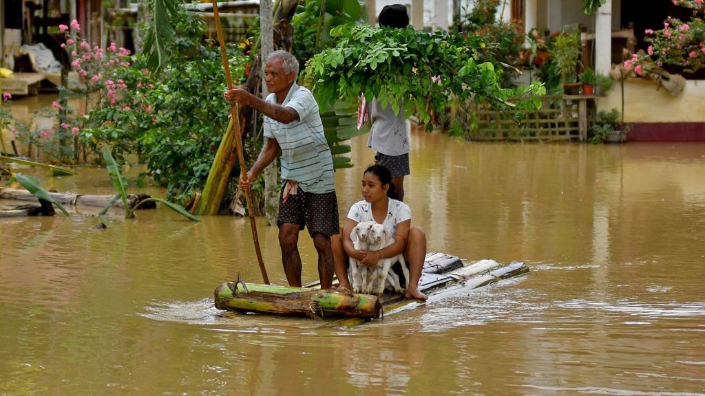 আসামে বন্যায় আরও ৭ জনের মৃত্যু