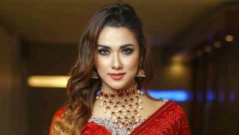 চুরি ও মারপিটের মামলার পর নায়িকা ববির পাল্টা মামলা