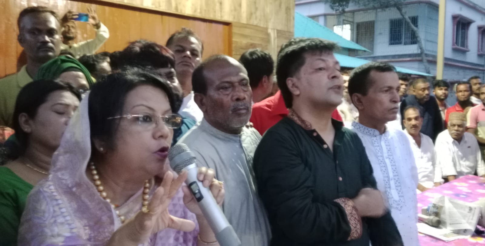 অবাঞ্চিতরা দলে ঢুকে যেন ক্ষতি করতে না পারে – আফরোজা খান