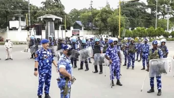 মণিপুরের তিন জেলায় অনির্দিষ্টকালের কারফিউ