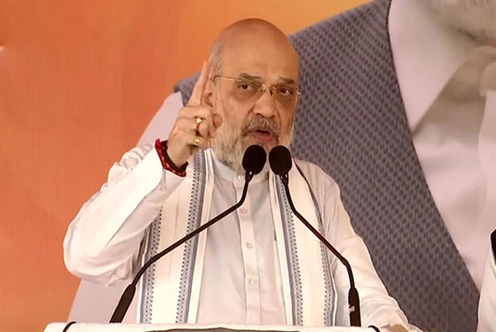 বাংলাদেশি অনুপ্রবেশকারীদের উল্টো ঝুলিয়ে রাখার হুমকি অমিত শাহ’র