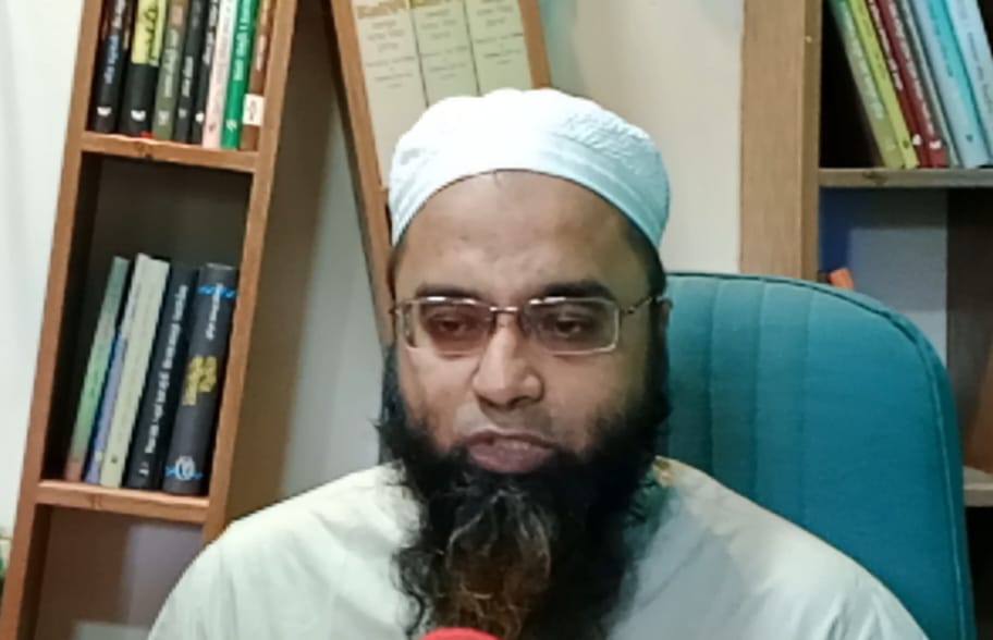 ঘিওর উপজেলা কৃষি কর্মকর্তার পদত্যাগচেয়ে ইউএনও বরাবর স্মারকলিপি প্রদান