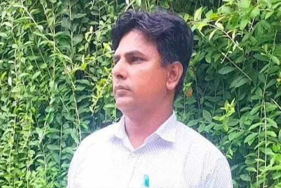 স্ত্রী-মায়ের সামনেই হাতির আছাড়ে যুবকের মৃত্যু