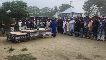 মালয়েশিয়ায় আগুনে নিহত তিন প্রবাসীর জানাজা ও দাফন সম্পন্ন