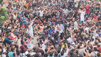 ‘দলবাজ’ বিচারপতিদের দুপুর ২টার মধ্যে অপসারণে আল্টিমেটাম