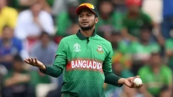যে গাছে আম বেশি সে গাছে  ইটও বেশি পড়ে- সাকিব