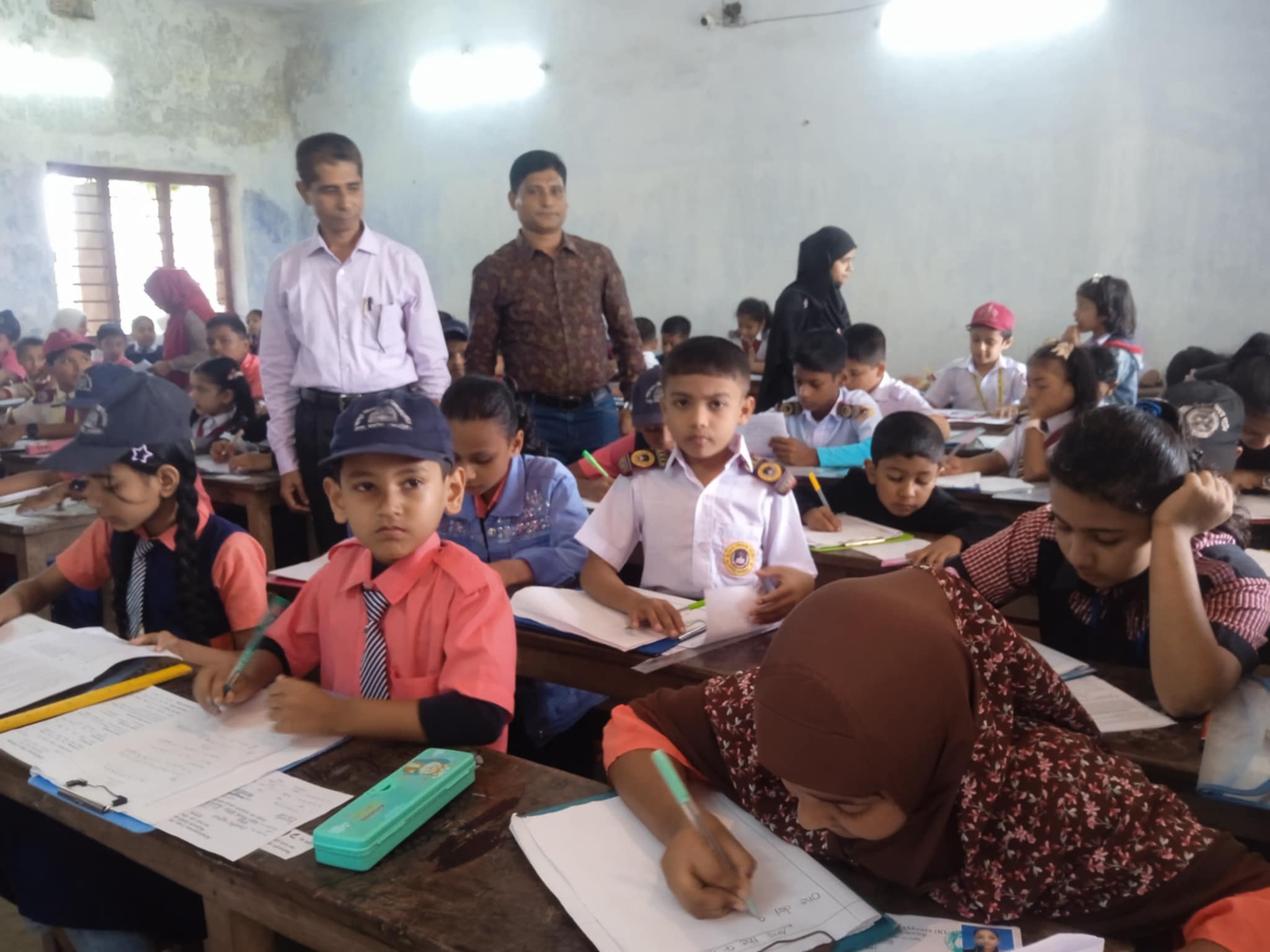 আখাউড়ায় কিন্ডারগার্টেন স্কুলের মেধা বৃত্তি পরীক্ষা শুরু
