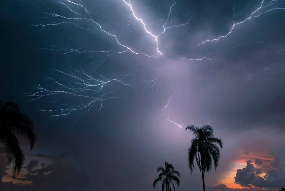 নিঝুম দ্বীপে বজ্রপাতে শিশুর মৃত্যু
