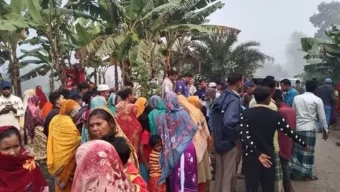 জয়পুরহাটে অটোরিকশা চালকের গলাকাটা মরদেহ উদ্ধার