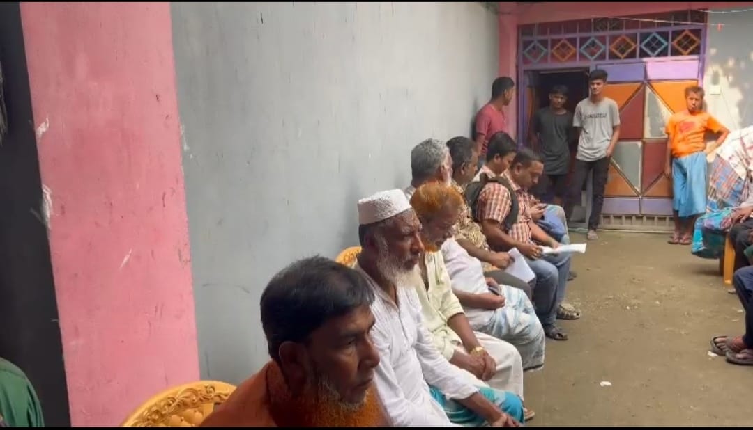 বিভিন্ন মিথ্যা মামলা হয়রানি থেকে বাঁচতে ব্রাহ্মণবাড়িয়ার প্রবাসী পরিবারের আকুতি