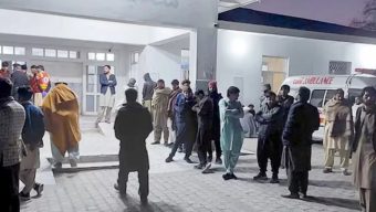 পাকিস্তানে যাত্রীবাহী গাড়িতে গুলি, নিহত ৪২