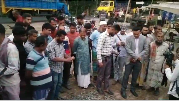 মোল্লাহাটে বিষাক্ত জেলি পুশ করা ২০০ কেজি চিংড়ি জব্দ।