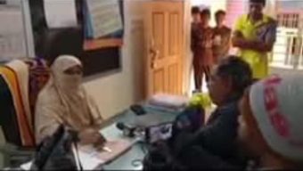 পলাশবাড়ীতে প্রধান শিক্ষিকা কর্তৃক সাংবাদিক স্বামীর দাপটে আরেক সাংবাদিককে লাঞ্ছিত!